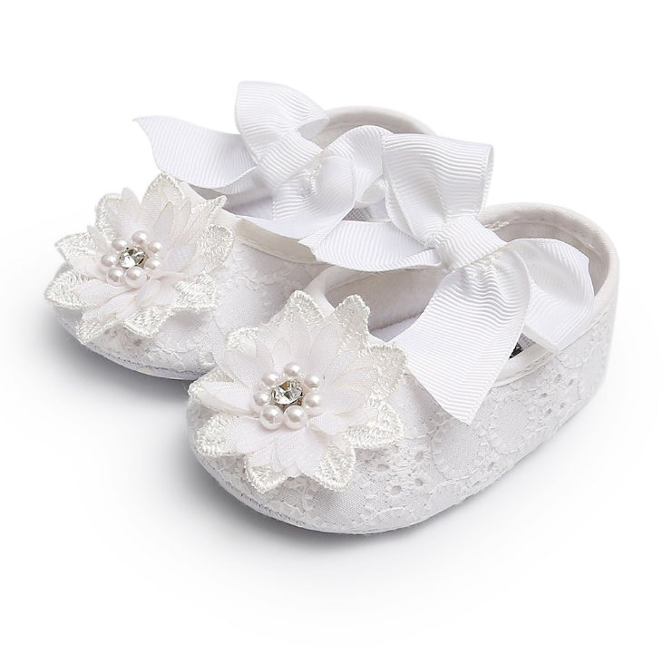 Floret Lace Baby Shoes – Soft, Pretty & Princess-Ready